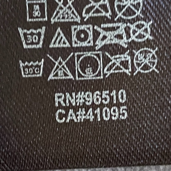 Under Armour Cold Gear Half‎ Zip Activewear Gray Pullover Sz. S - Picture 13 of 15